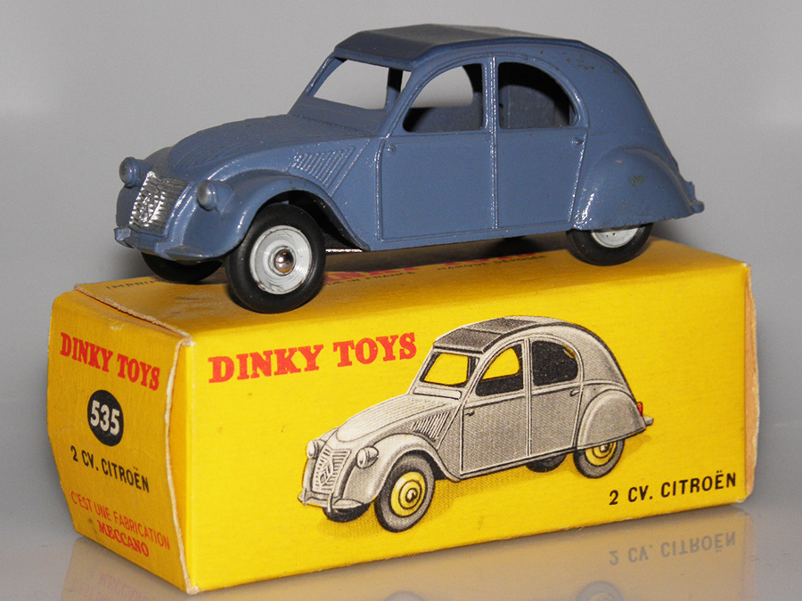 DINKY TOYS CITROËN 2CV REF 535 (24T) GRENAT